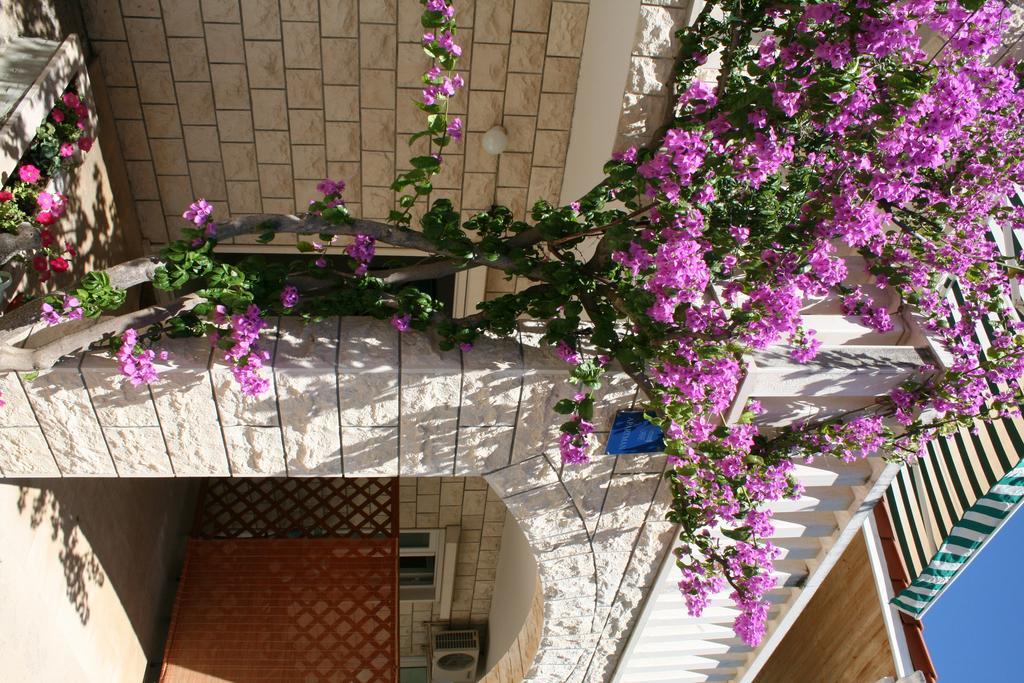 Apartments Jagoda Bol Extérieur photo