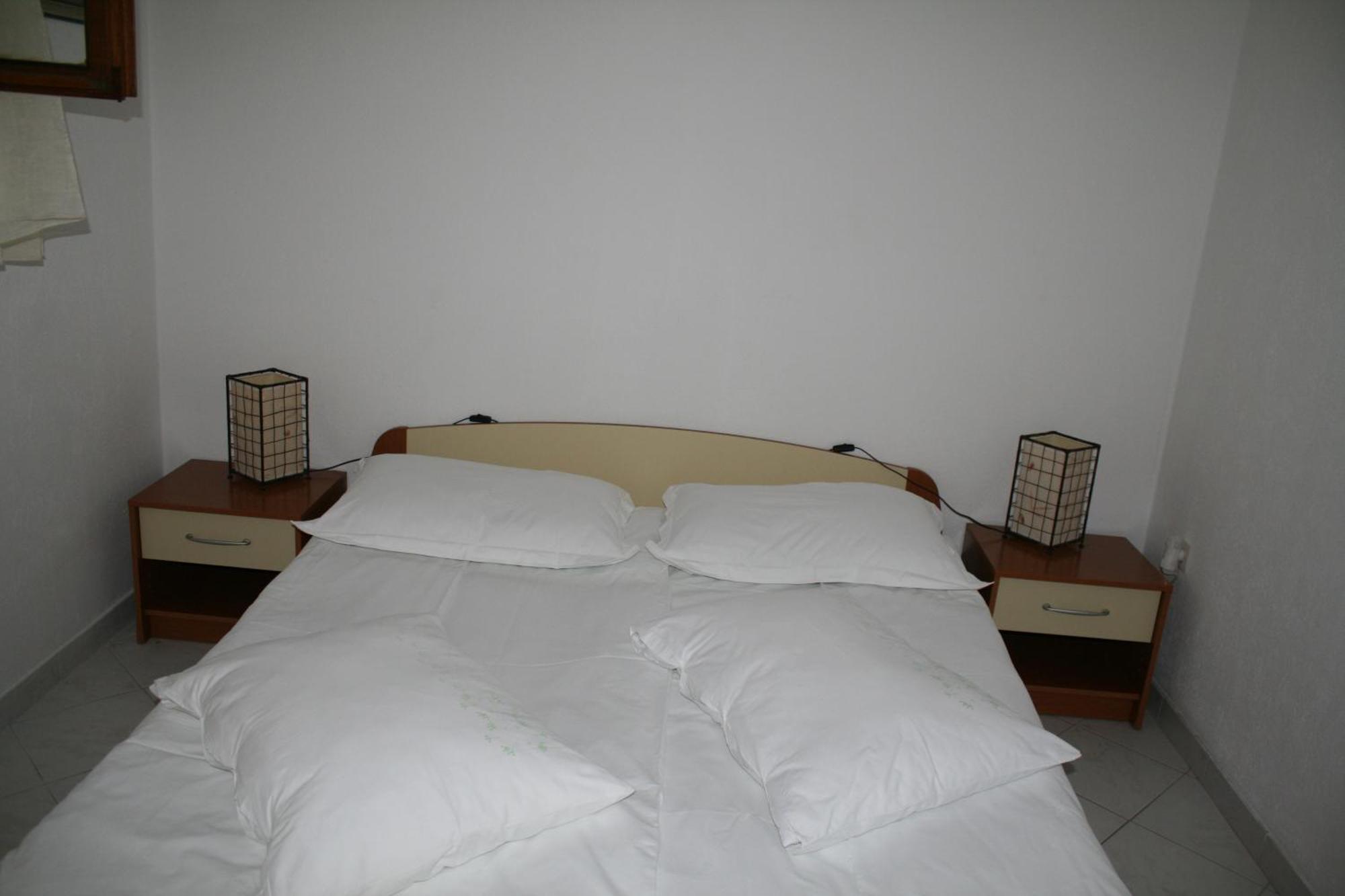 Apartments Jagoda Bol Chambre photo